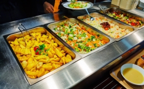 “预制菜进校园”惹争议，得利斯加码预制菜增收不增利 